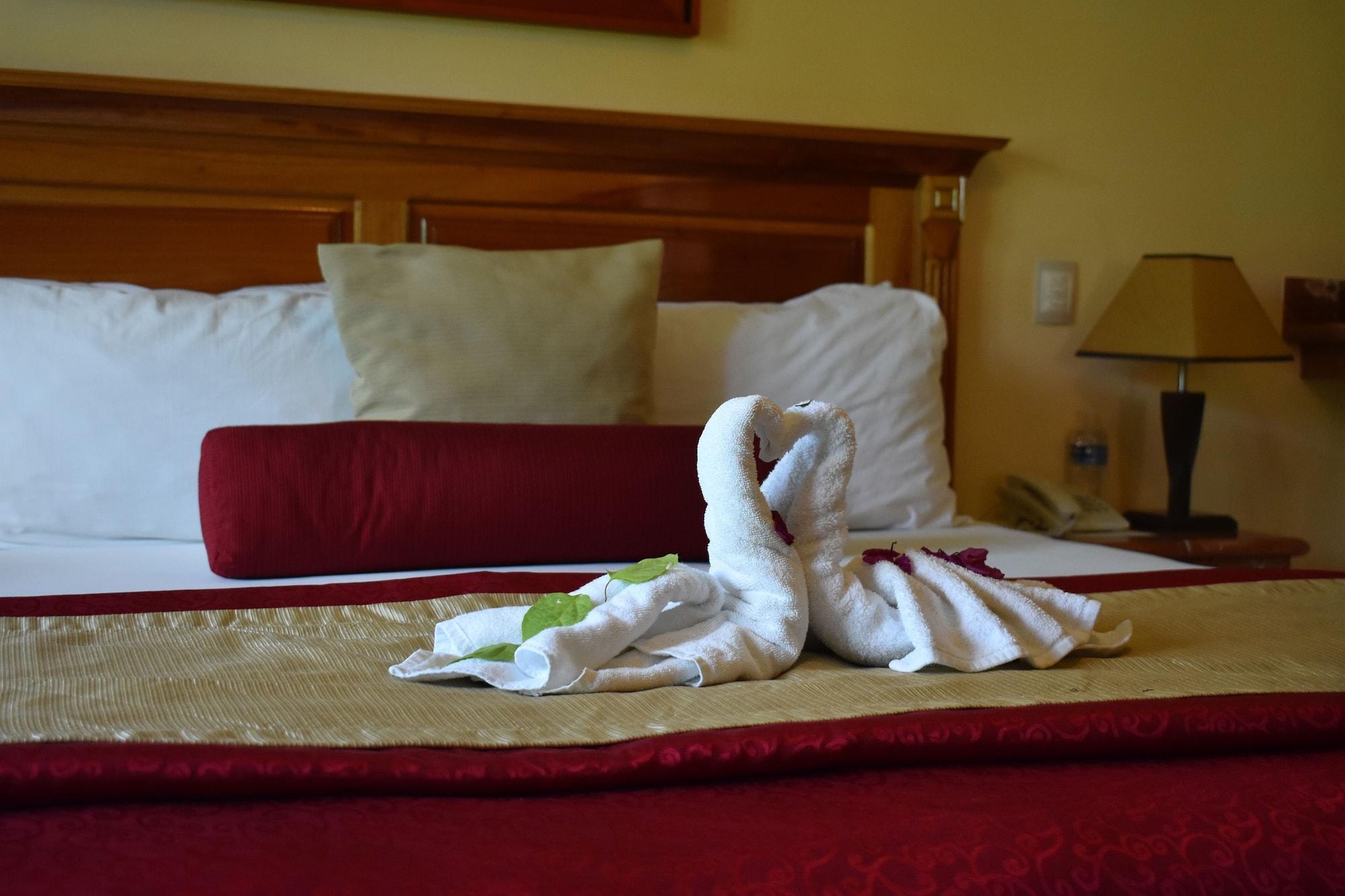 Cancun International Suites Екстериор снимка
