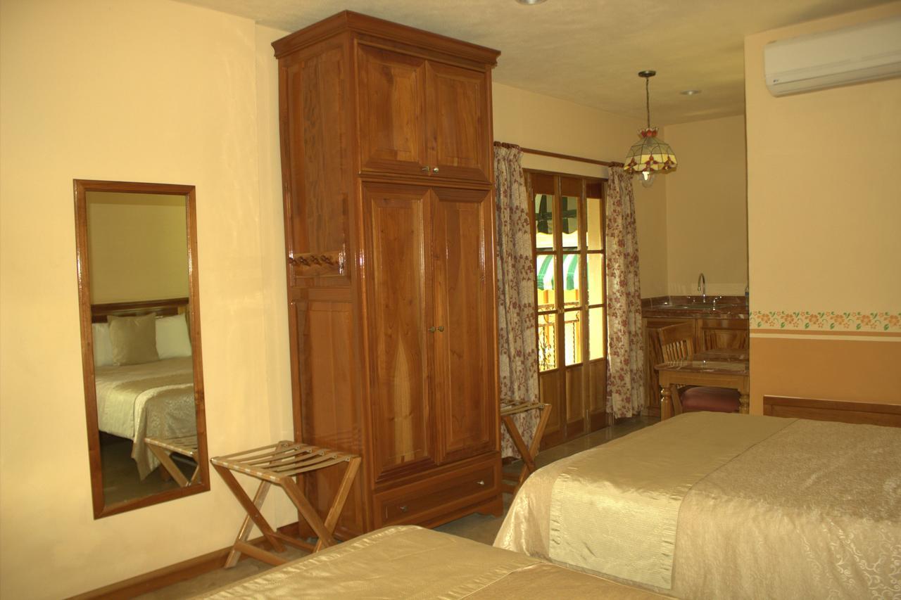 Cancun International Suites Екстериор снимка