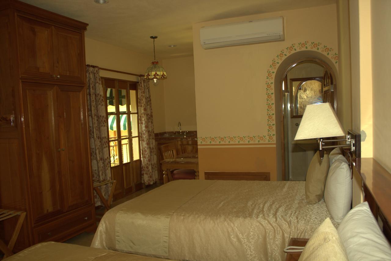 Cancun International Suites Екстериор снимка