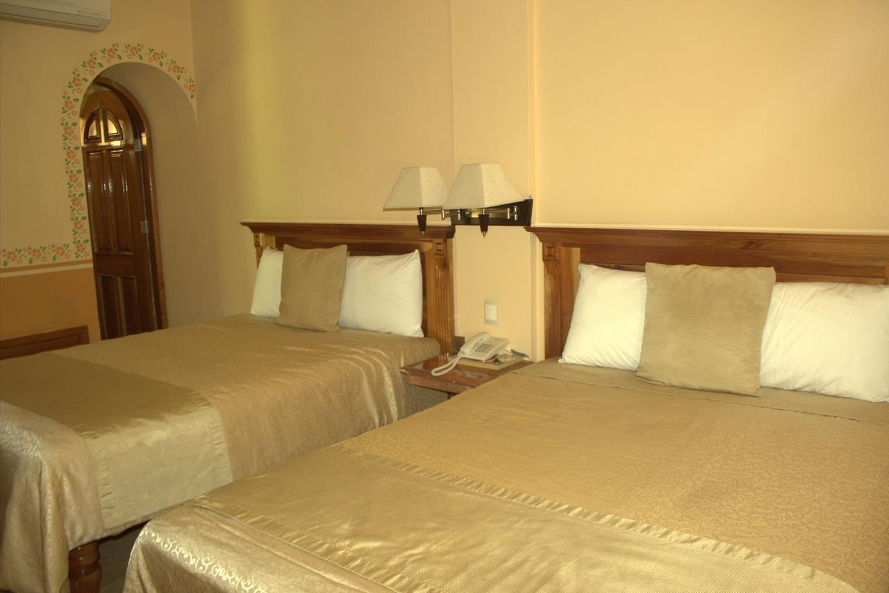 Cancun International Suites Екстериор снимка