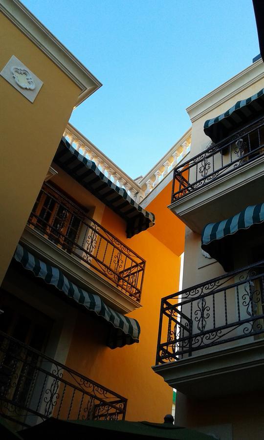 Cancun International Suites Екстериор снимка