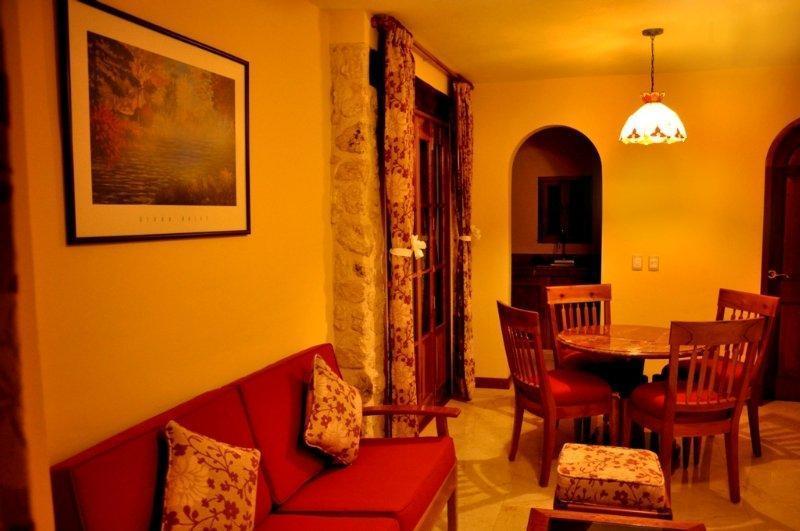 Cancun International Suites Екстериор снимка